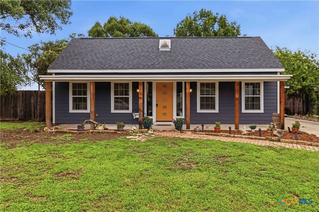 594 Kellys Way, New Braunfels, TX 78130
