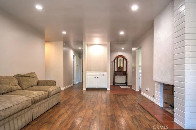 17252 Citron, Irvine, CA 92612