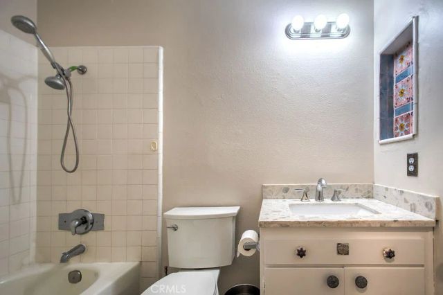 17252 Citron, Irvine, CA 92612