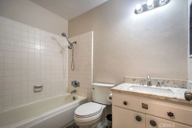 17252 Citron, Irvine, CA 92612
