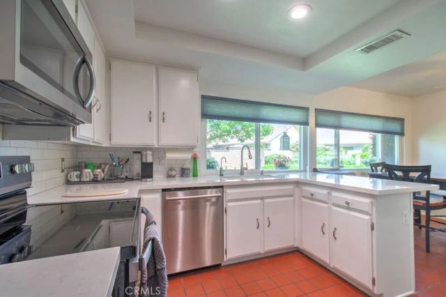 17252 Citron, Irvine, CA 92612