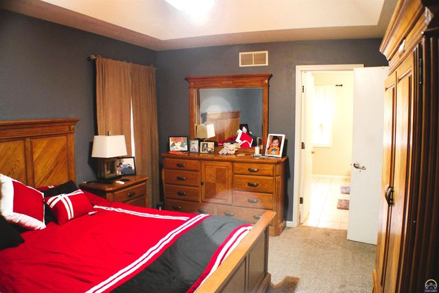 4515 SW Alexander CT, Topeka, KS 66610