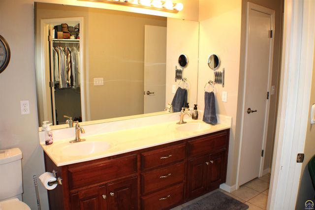 4515 SW Alexander CT, Topeka, KS 66610