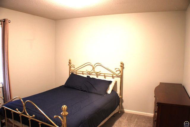 4515 SW Alexander CT, Topeka, KS 66610