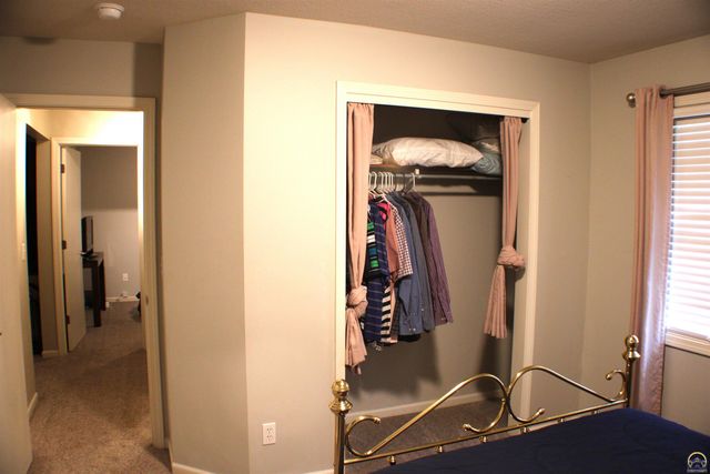 4515 SW Alexander CT, Topeka, KS 66610