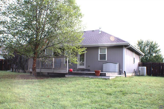 4515 SW Alexander CT, Topeka, KS 66610