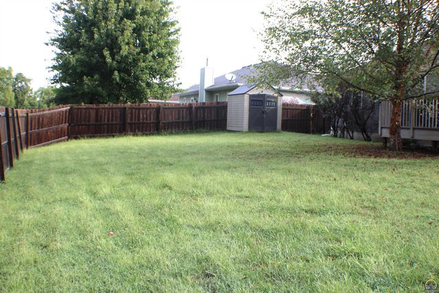 4515 SW Alexander CT, Topeka, KS 66610