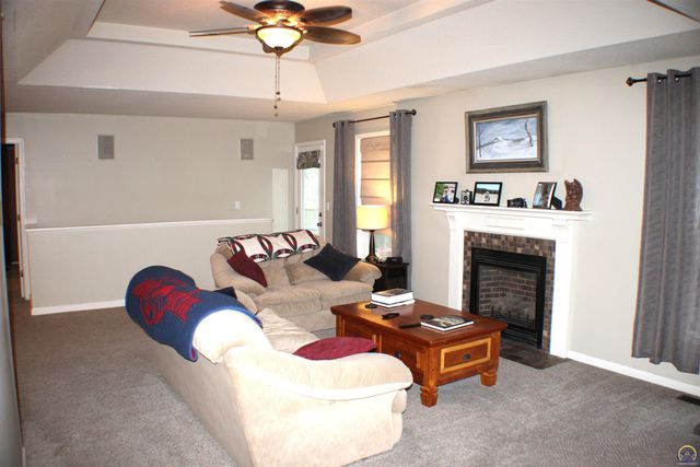 4515 SW Alexander CT, Topeka, KS 66610