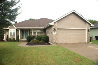 4515 SW Alexander CT, Topeka, KS 66610