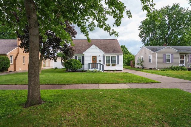 1703 Lyndale Avenue, Eau Claire, WI 54701
