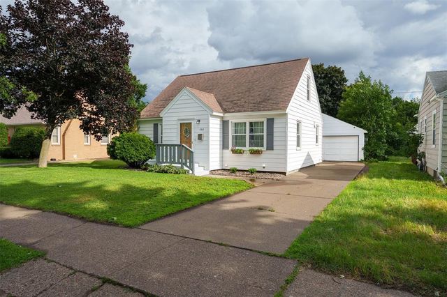 1703 Lyndale Avenue, Eau Claire, WI 54701