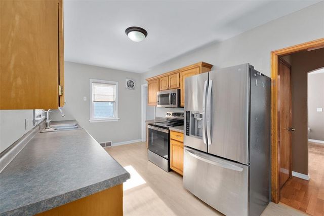 1703 Lyndale Avenue, Eau Claire, WI 54701