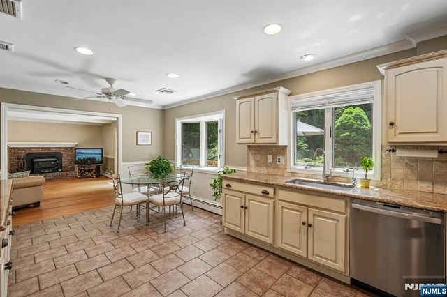 27 Chestnut Avenue, Old Tappan, NJ 07675