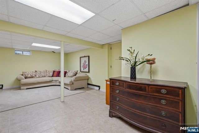 27 Chestnut Avenue, Old Tappan, NJ 07675