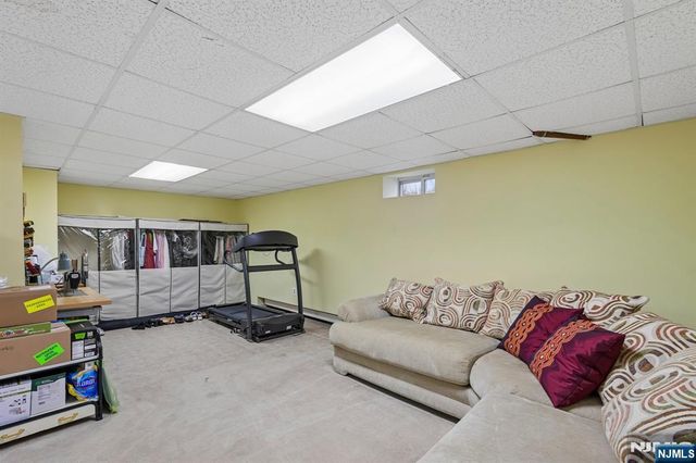 27 Chestnut Avenue, Old Tappan, NJ 07675