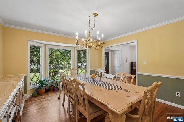 27 Chestnut Avenue, Old Tappan, NJ 07675