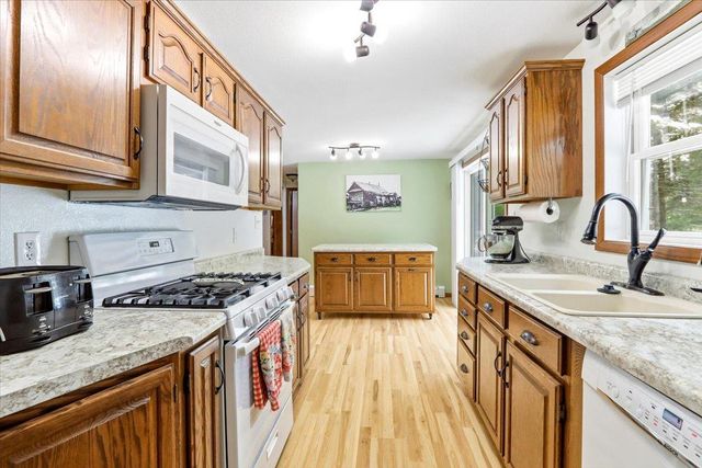 283 Lincoln Court, Nekoosa, WI 54457