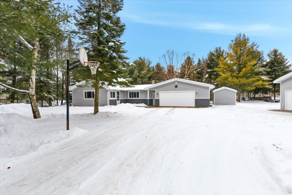 283 Lincoln Court, Nekoosa, WI 54457