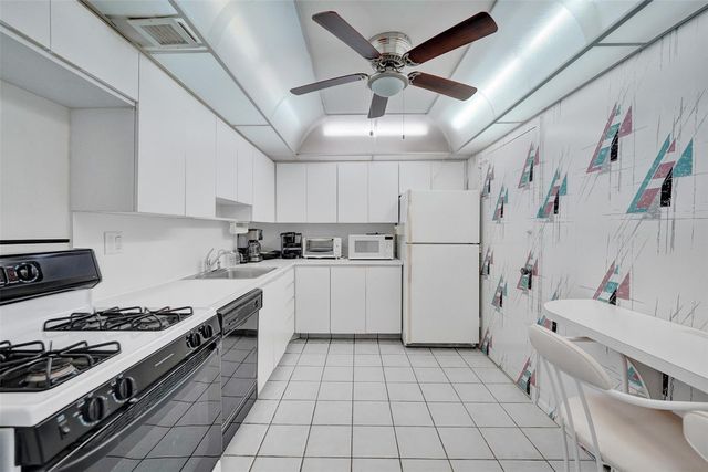 3140 S Ocean Drive 2206, Hallandale Beach, FL 33009