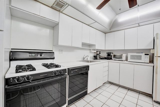 3140 S Ocean Drive 2206, Hallandale Beach, FL 33009