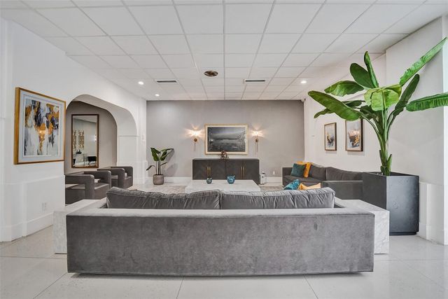 3140 S Ocean Drive 2206, Hallandale Beach, FL 33009