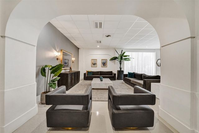 3140 S Ocean Drive 2206, Hallandale Beach, FL 33009