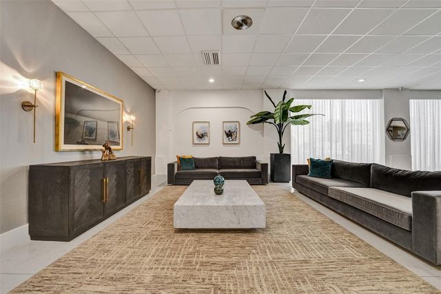 3140 S Ocean Drive 2206, Hallandale Beach, FL 33009