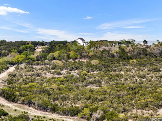689 FM 289, Boerne, TX 78006