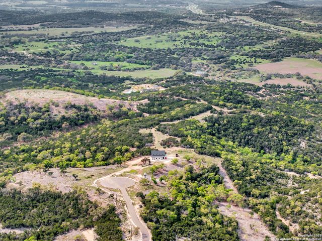 689 FM 289, Boerne, TX 78006