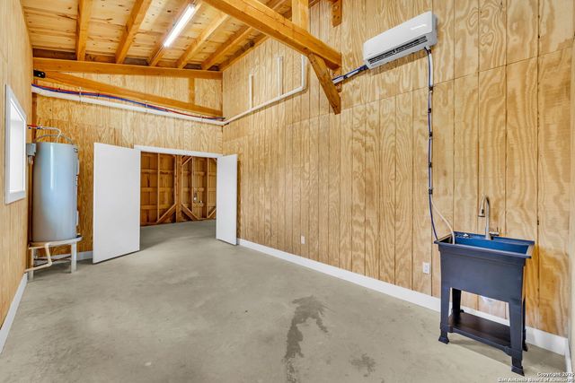 689 FM 289, Boerne, TX 78006