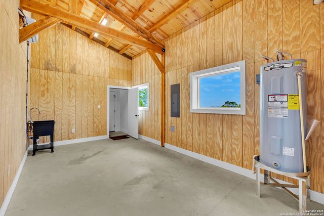 689 FM 289, Boerne, TX 78006