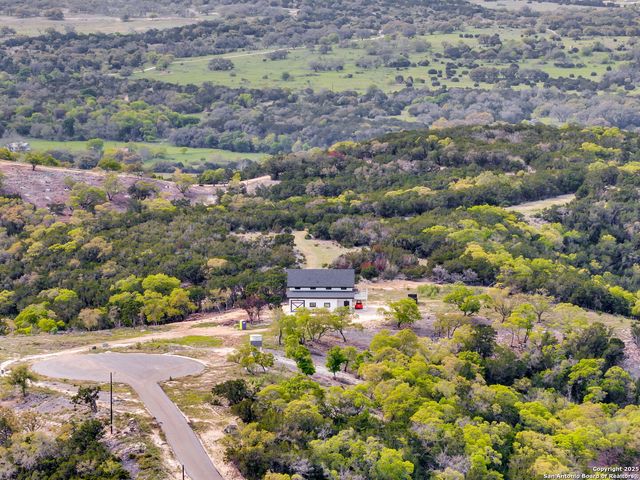 689 FM 289, Boerne, TX 78006