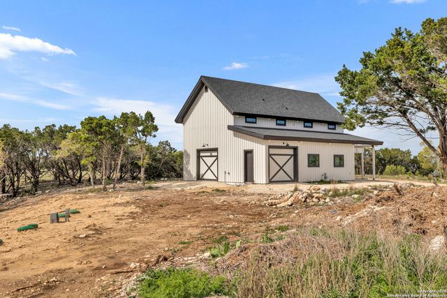 689 FM 289, Boerne, TX 78006