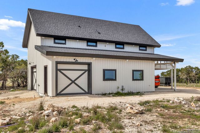 689 FM 289, Boerne, TX 78006