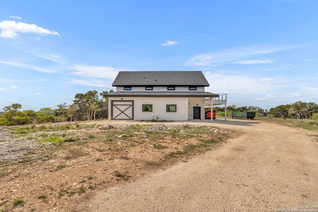 689 FM 289, Boerne, TX 78006
