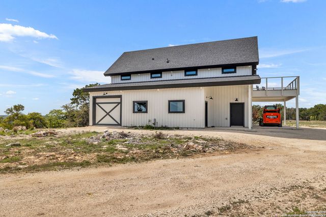 689 FM 289, Boerne, TX 78006