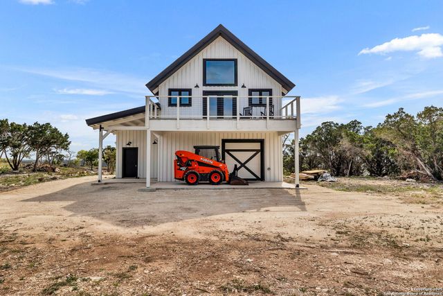 689 FM 289, Boerne, TX 78006