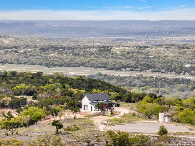 689 FM 289, Boerne, TX 78006