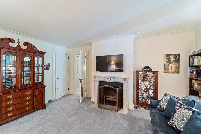 9 SADDLE RIVER RD, Saddle River, NJ 07458