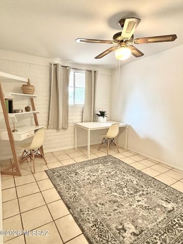 701 W Edgewater Drive, Tucson, AZ 85704