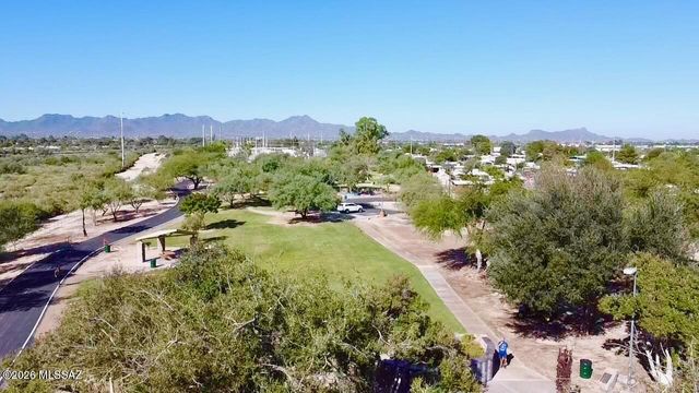 701 W Edgewater Drive, Tucson, AZ 85704