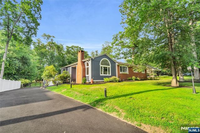 12 Haring Drive, Old Tappan, NJ 07675