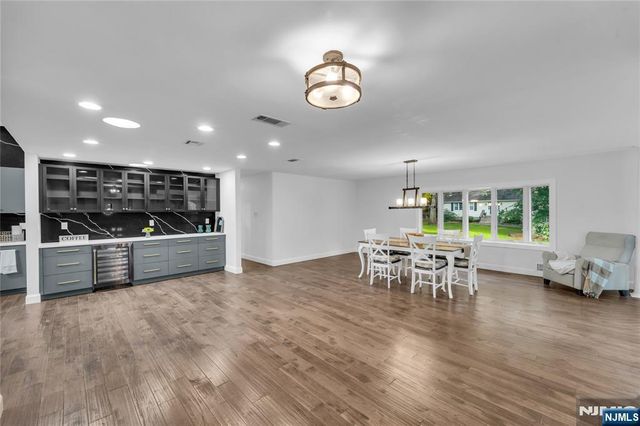 12 Haring Drive, Old Tappan, NJ 07675