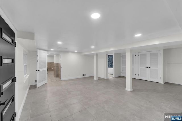 12 Haring Drive, Old Tappan, NJ 07675