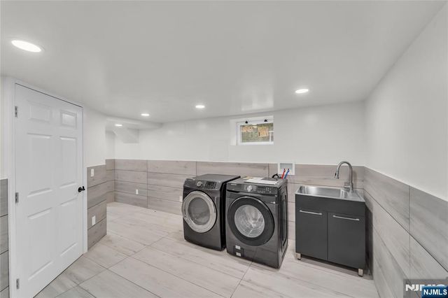 12 Haring Drive, Old Tappan, NJ 07675