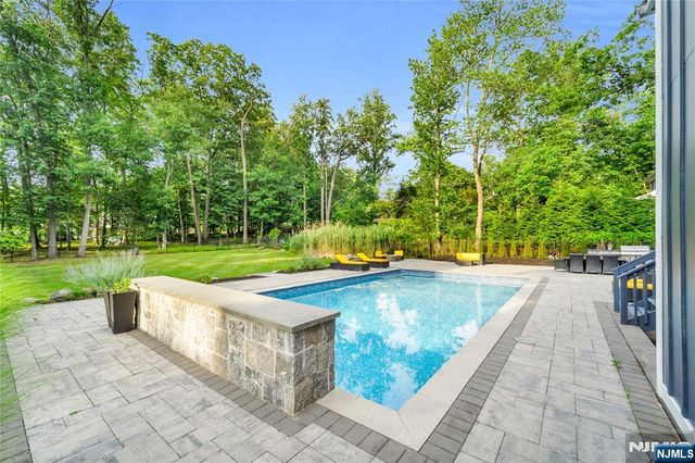 12 Haring Drive, Old Tappan, NJ 07675