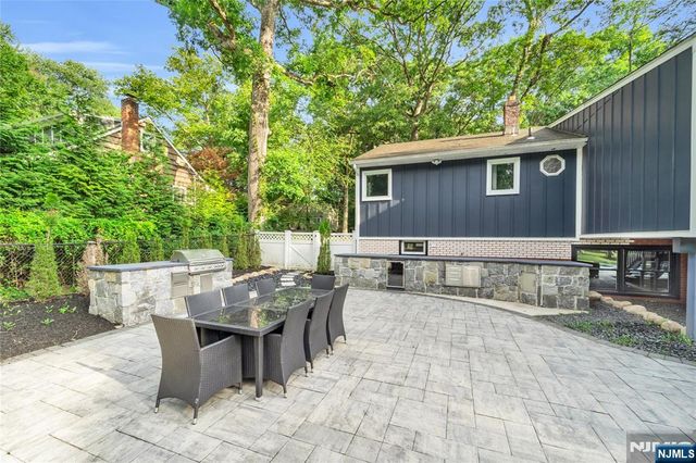 12 Haring Drive, Old Tappan, NJ 07675