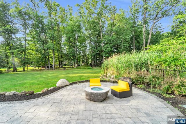 12 Haring Drive, Old Tappan, NJ 07675