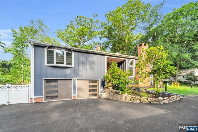12 Haring Drive, Old Tappan, NJ 07675