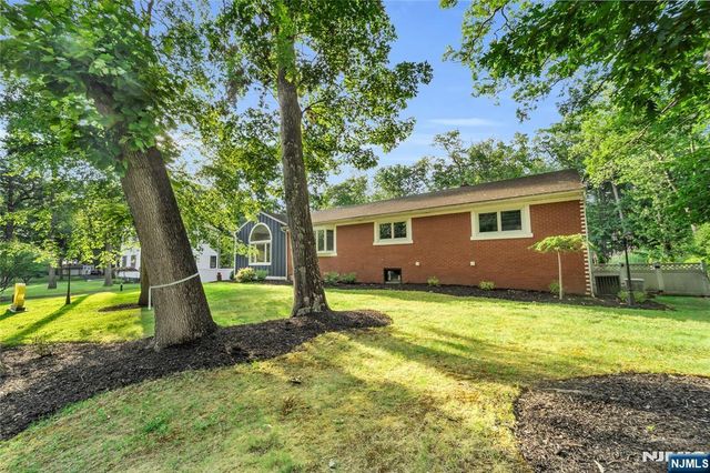12 Haring Drive, Old Tappan, NJ 07675